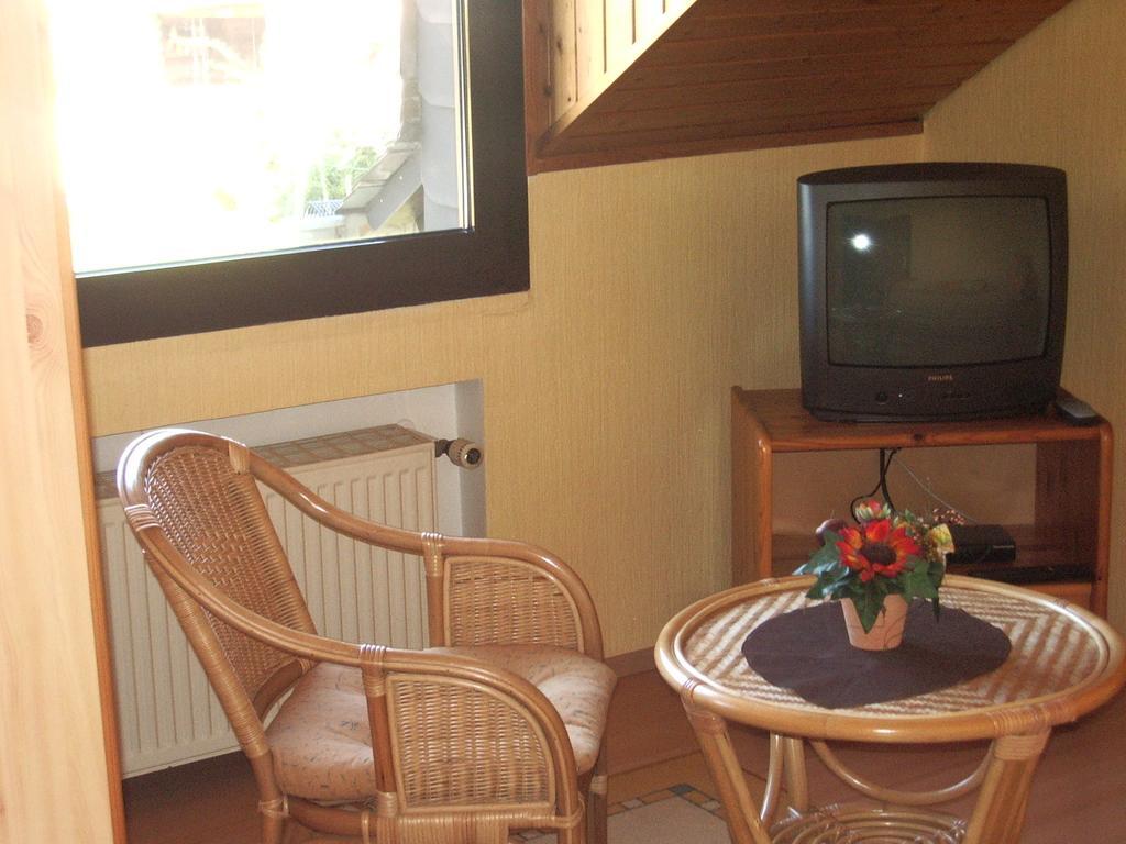 Gaestehaus Resi Hotel Zeltingen-Rachtig Cameră foto