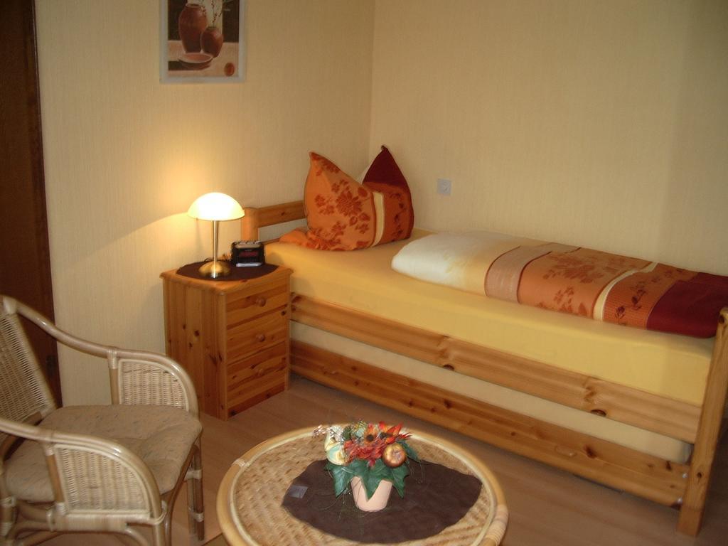 Gaestehaus Resi Hotel Zeltingen-Rachtig Cameră foto