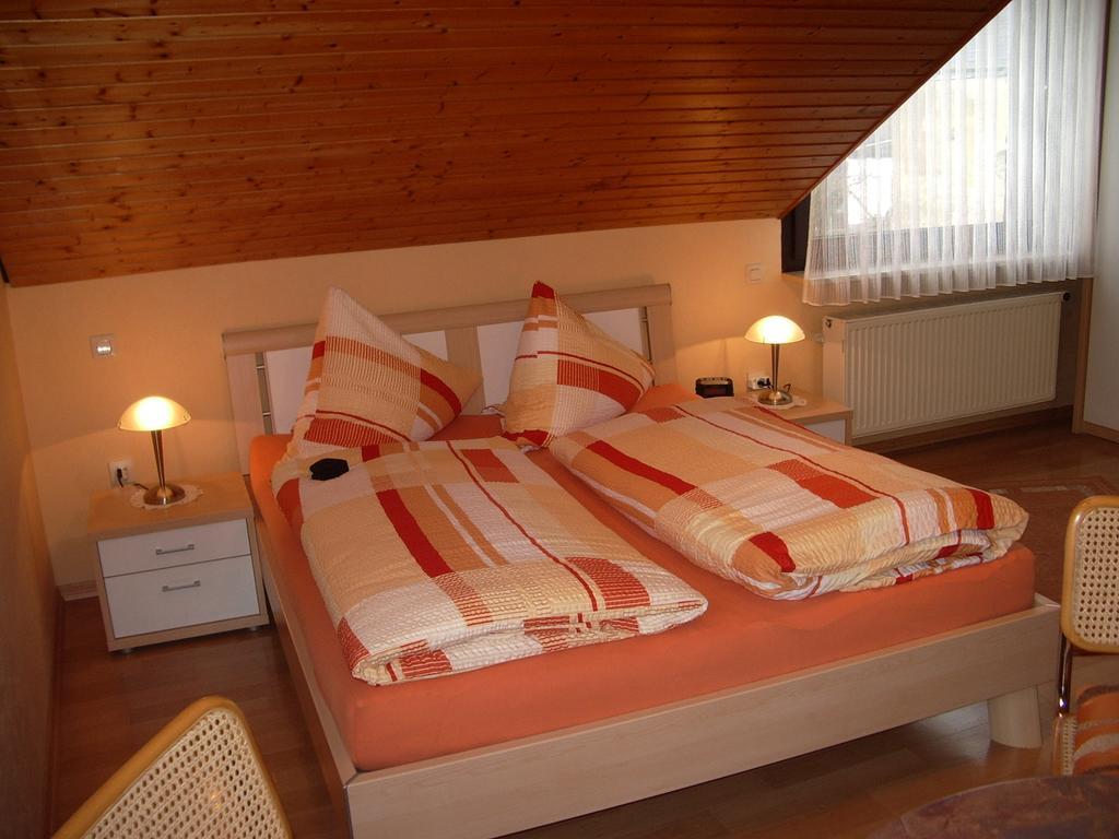 Gaestehaus Resi Hotel Zeltingen-Rachtig Cameră foto